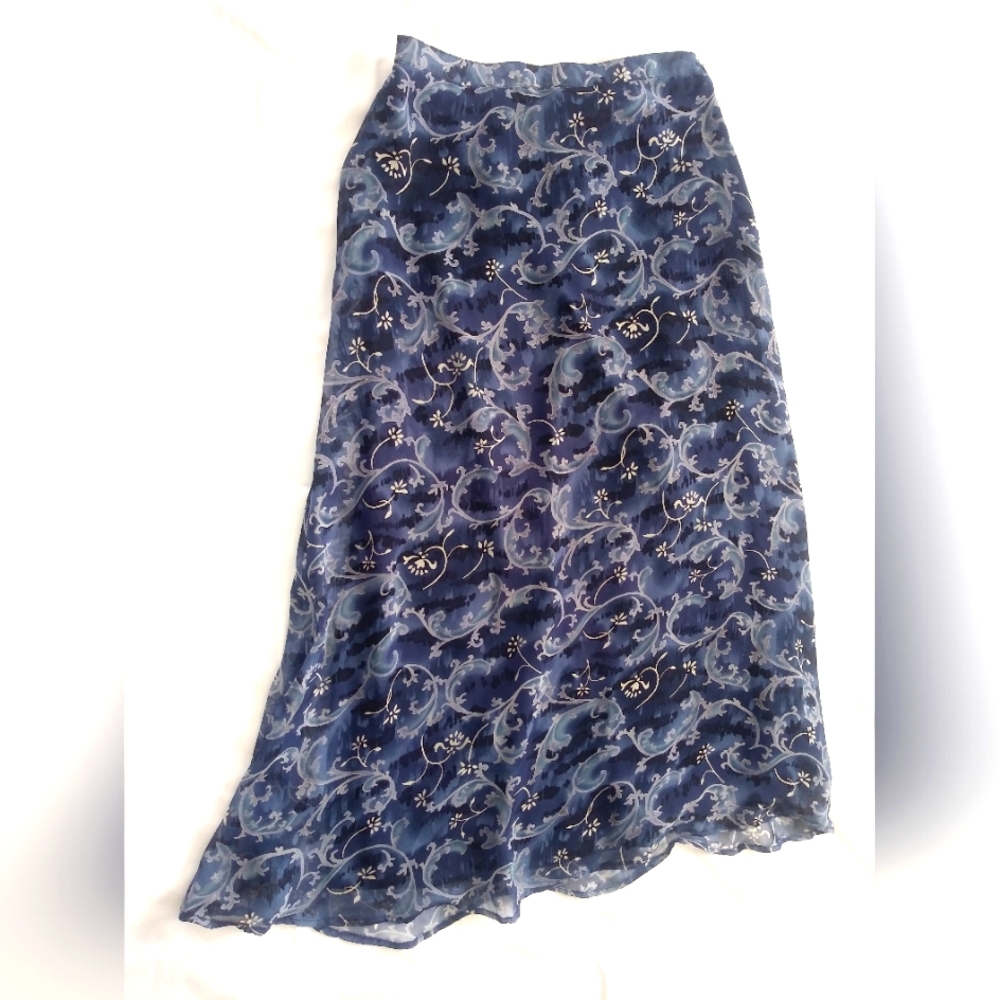 Willow Bay blue calf length floral skirt size small